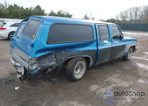 1991 GMC Suburban R15 Conventional z USA, uszkodzony, nr VIN 1GKER16K9MF516424